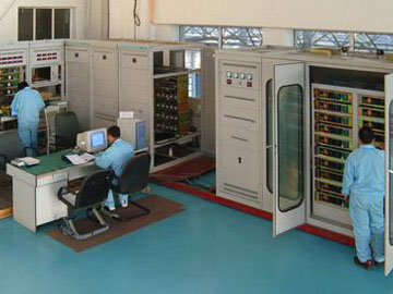 鋼材理(li)化試驗二